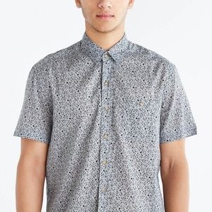 Salt Valley Ditsy Floral Short Sleeve Button Down